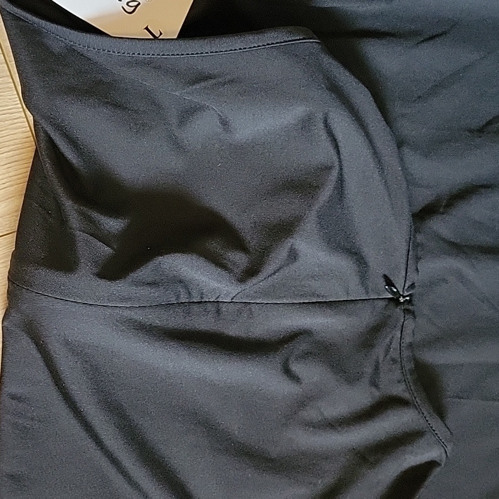 Black small bodysuit - Picture 6 of 7